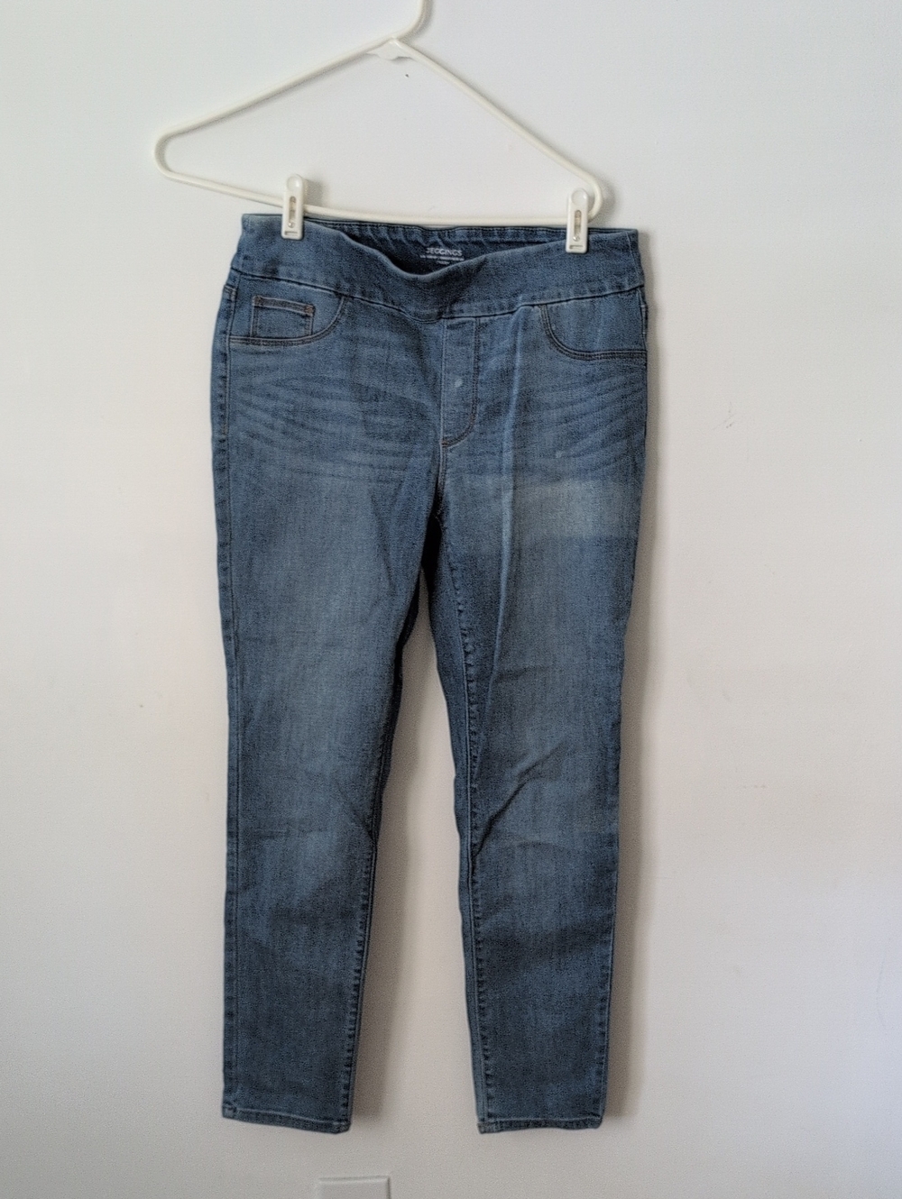 Chico's Washed Blue Pull-On Jeggings